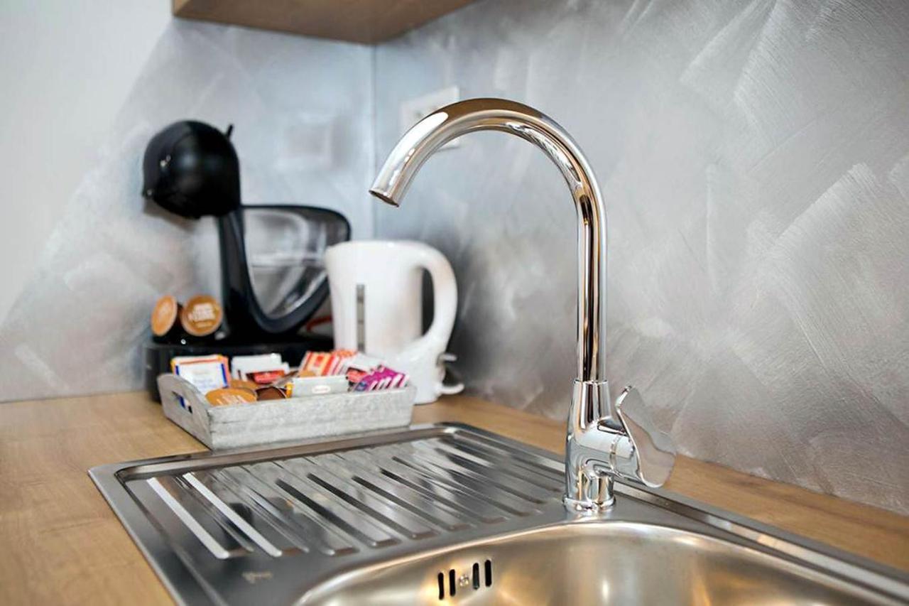 Apartment Sweet Daisy With Parking Задар Екстериор снимка
