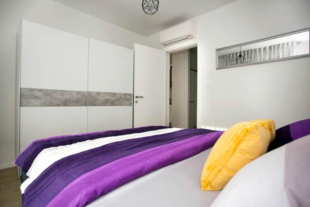Apartment Sweet Daisy With Parking Задар Екстериор снимка