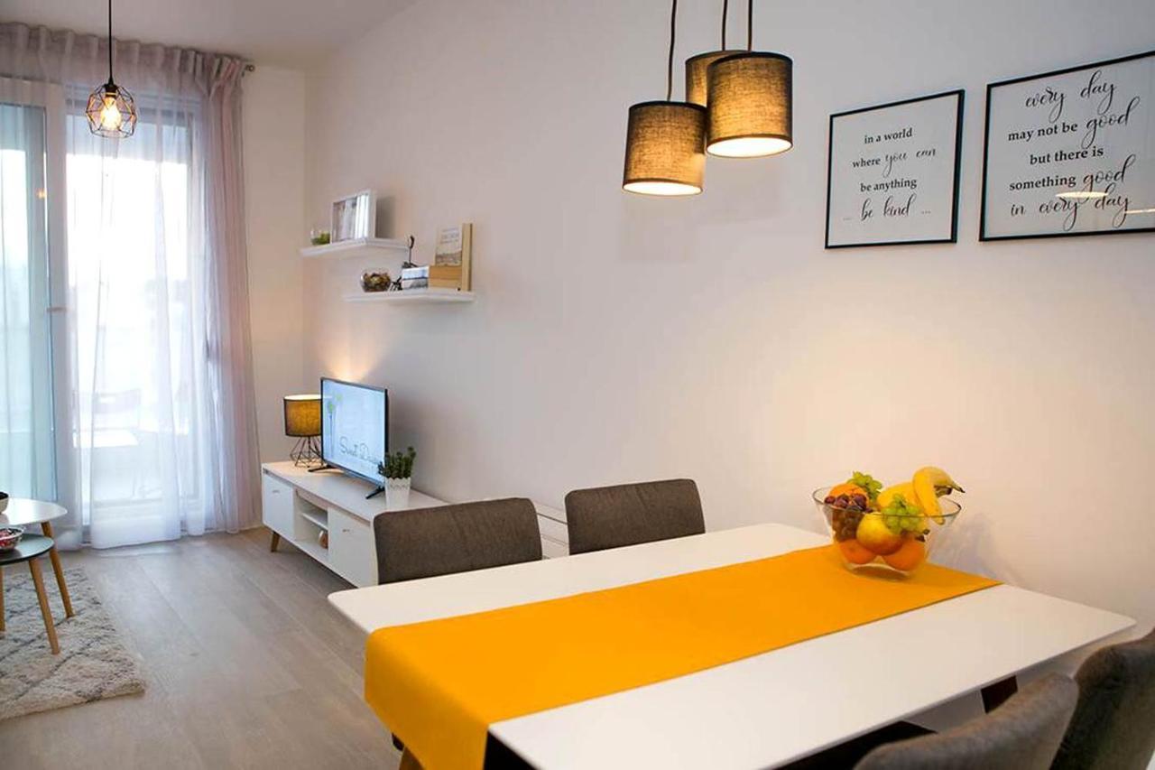 Apartment Sweet Daisy With Parking Задар Екстериор снимка